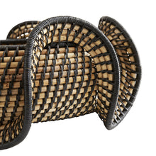 Cargar imagen en el visor de la galería, GRISHA CENTERPIECE